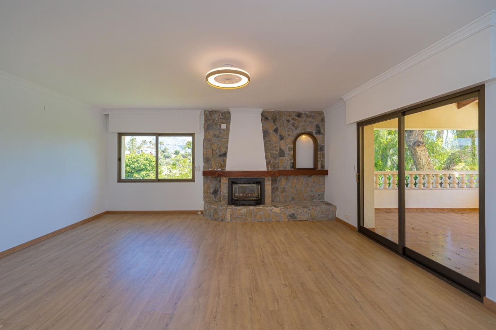7 soveværelse Finca/Landehus til salg i Alfaz del Pi / L'Alfas del Pi med swimmingpool garage - € 1.049.900 (Ref: 9834993)
