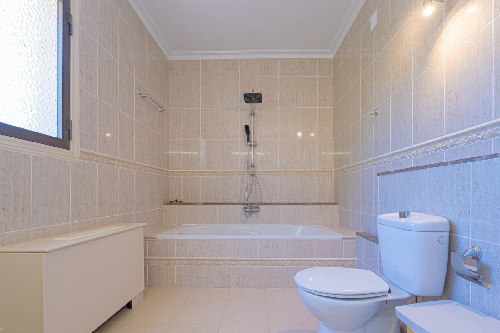 7 soveværelse Finca/Landehus til salg i Alfaz del Pi / L'Alfas del Pi med swimmingpool garage - € 1.049.900 (Ref: 9834993)