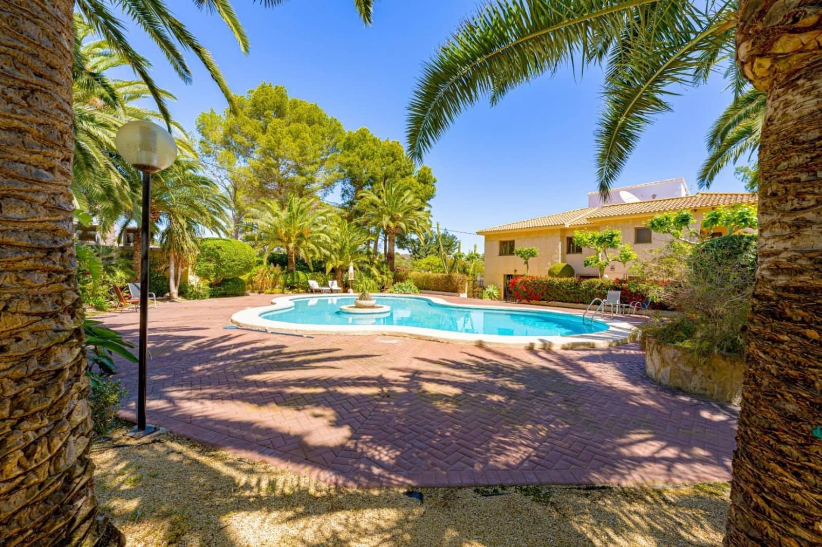 7 soveværelse Finca/Landehus til salg i Alfaz del Pi / L'Alfas del Pi med swimmingpool garage - € 1.049.900 (Ref: 9834993)