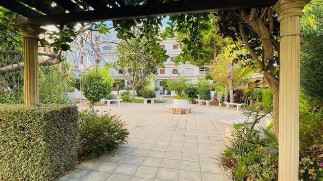 2 bedroom Apartment for sale in Albir, Alfaz del Pi / L'Alfàs del Pi with pool garage - € 340,000 (Ref: 9912330)