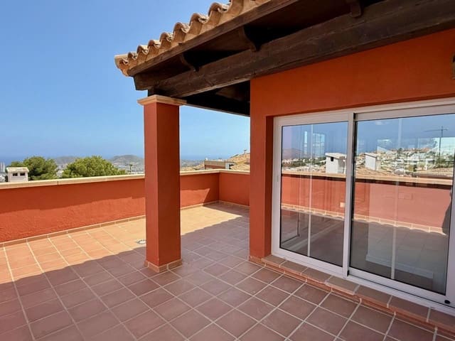 5 soveværelse Semi-Rækkehus til salg i Finestrat med swimmingpool - € 895.000 (Ref: 9946847)