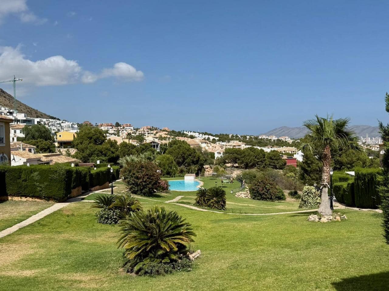 5 soveværelse Semi-Rækkehus til salg i Finestrat med swimmingpool - € 895.000 (Ref: 9946847)