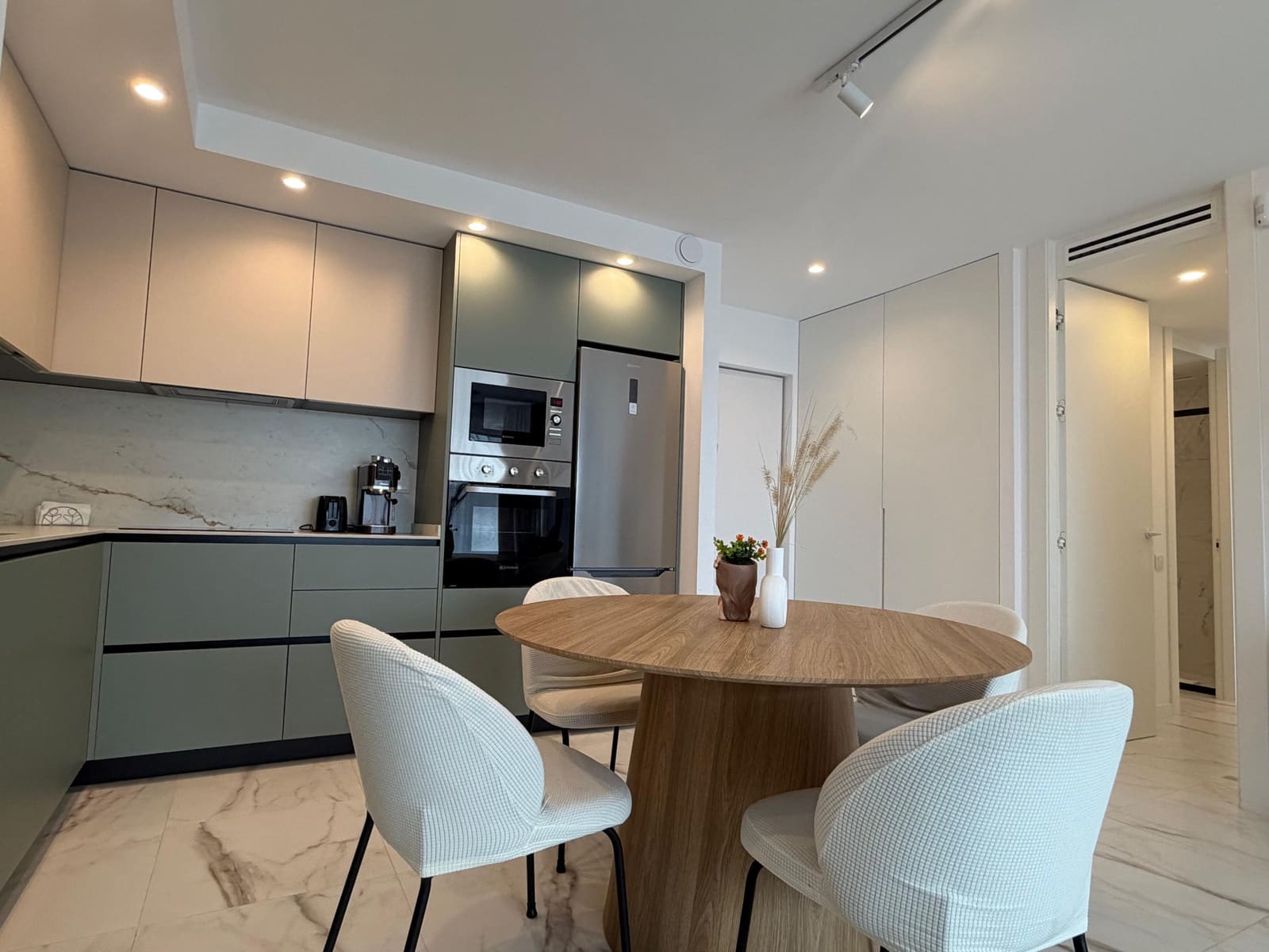 2 slaapkamer Appartement te huur in Finestrat met zwembad garage - € 1.950 (Ref: 10081052)