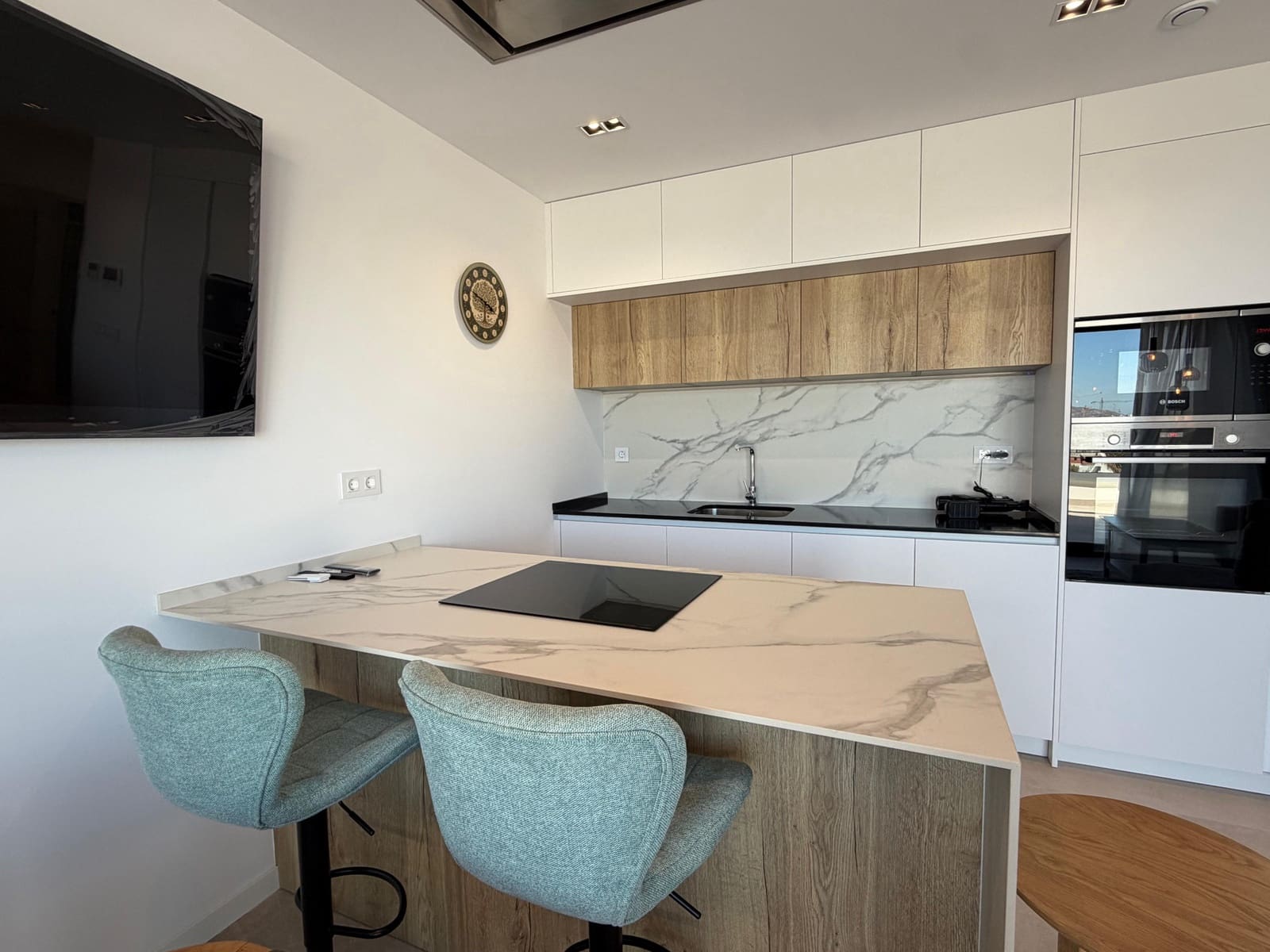 2 slaapkamer Appartement te huur in Finestrat met zwembad garage - € 2.500 (Ref: 10100148)