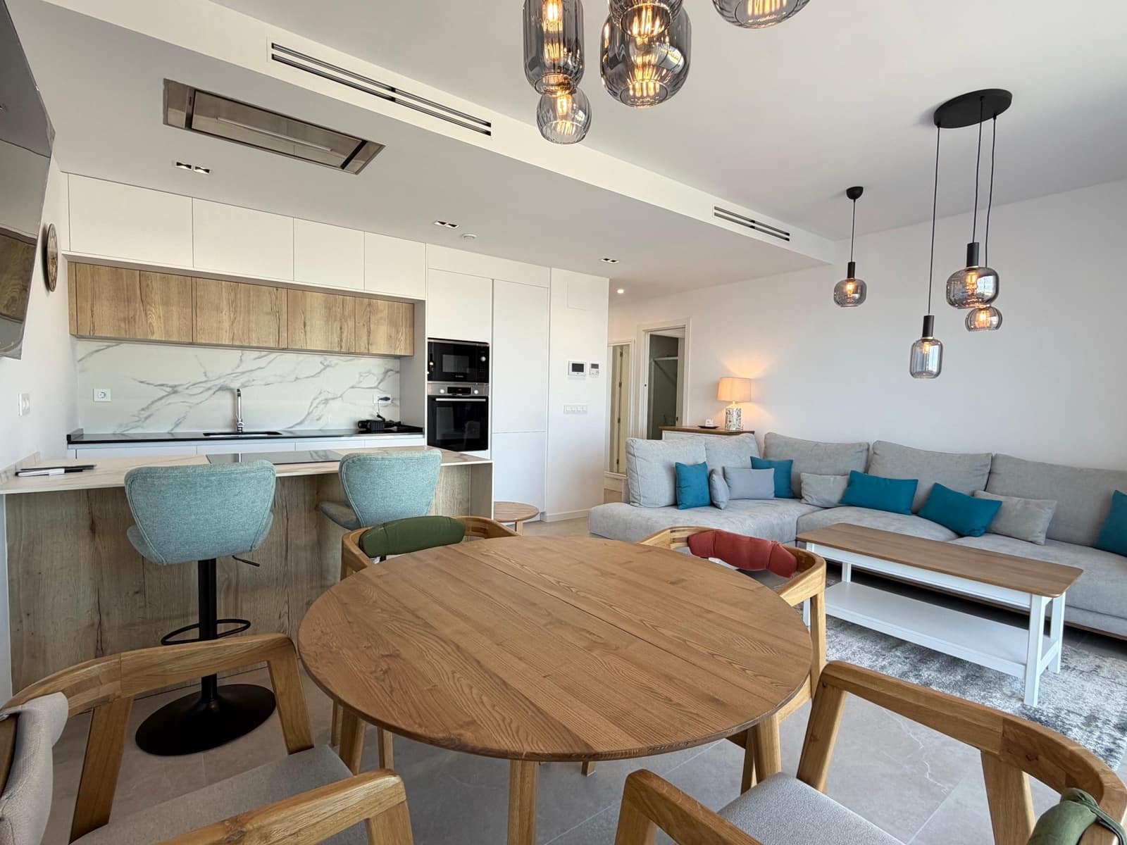 2 slaapkamer Appartement te huur in Finestrat met zwembad garage - € 2.500 (Ref: 10100148)
