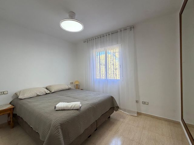 Bungalow de 2 habitaciones en Polop en alquiler con piscina - 850 € (Ref: 10115664)