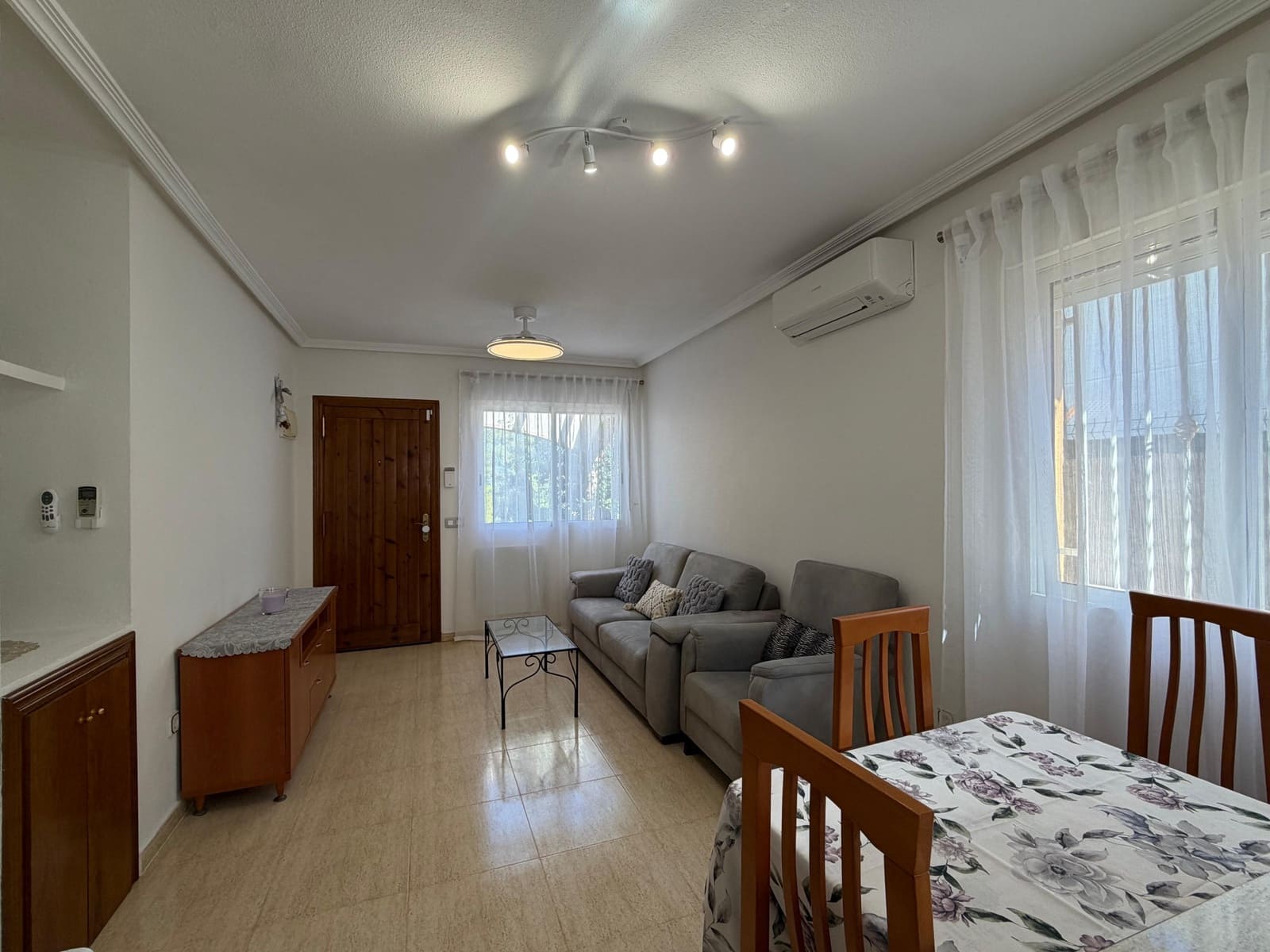 2 bedroom Bungalow for rent in Polop with pool - € 850 (Ref: 10115664)