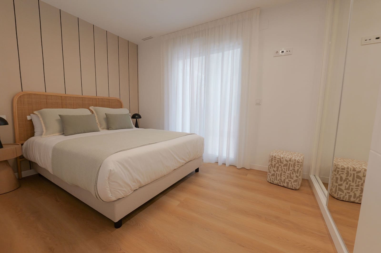 2 sypialnia Apartament na sprzedaż w Los Alcazares z basenem garażem - 329 000 € (Ref: 10155173)