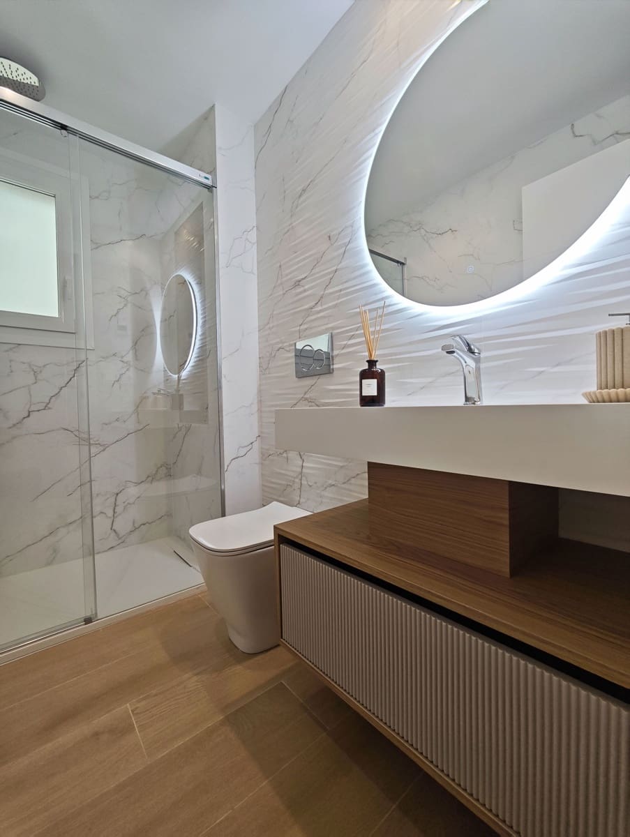 2 sypialnia Apartament na sprzedaż w Los Alcazares z basenem garażem - 329 000 € (Ref: 10155173)
