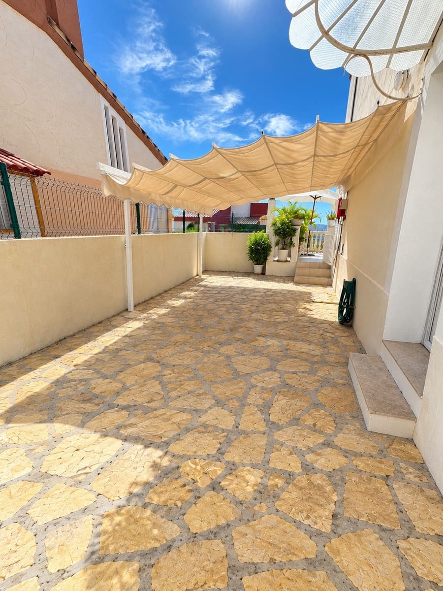 5 sypialnia Willa na sprzedaż w Finestrat z basenem garażem - 475 000 € (Ref: 10155175)
