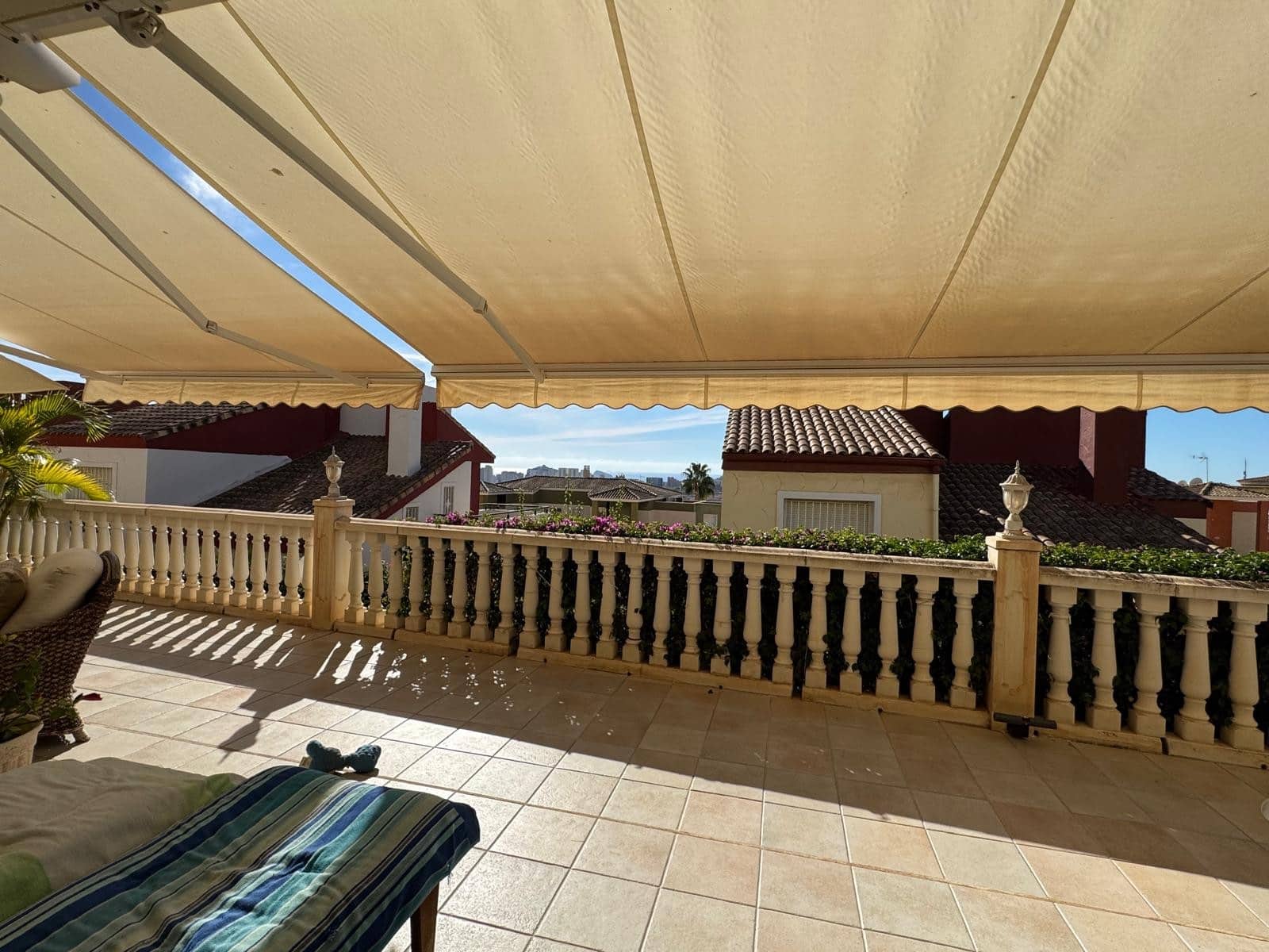 5 sypialnia Willa na sprzedaż w Finestrat z basenem garażem - 475 000 € (Ref: 10155175)