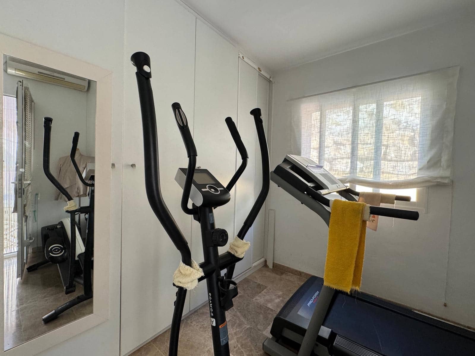 5 sypialnia Willa na sprzedaż w Finestrat z basenem garażem - 475 000 € (Ref: 10155175)