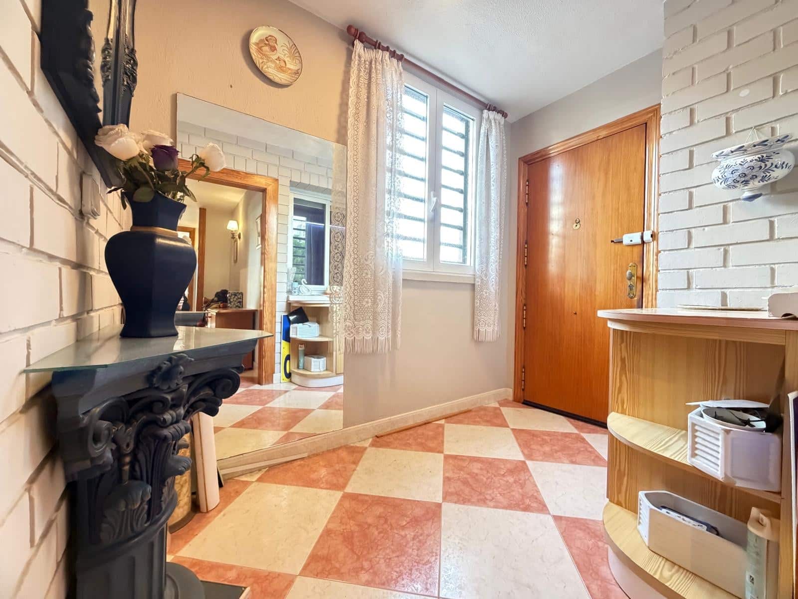 3 bedroom Apartment for sale in Benidorm with pool garage - € 598,000 (Ref: 10186710)