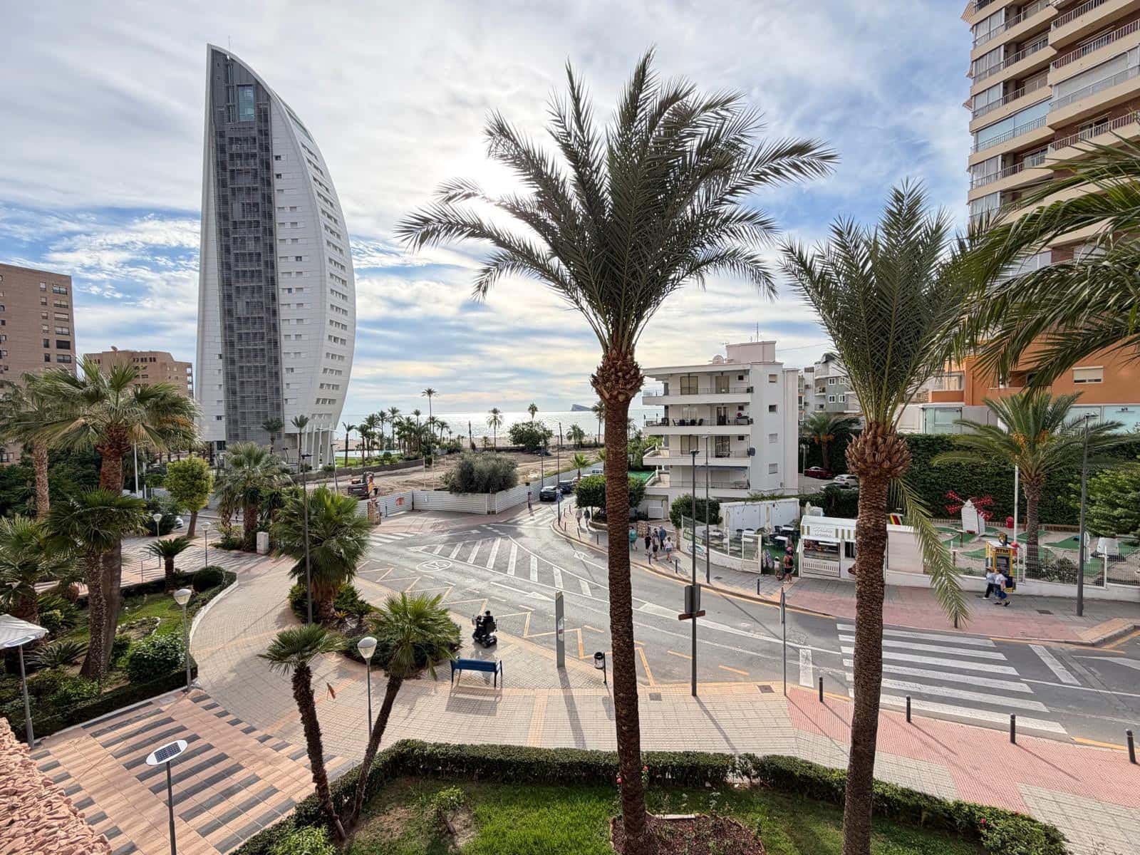 3 bedroom Apartment for sale in Benidorm with pool garage - € 598,000 (Ref: 10186710)