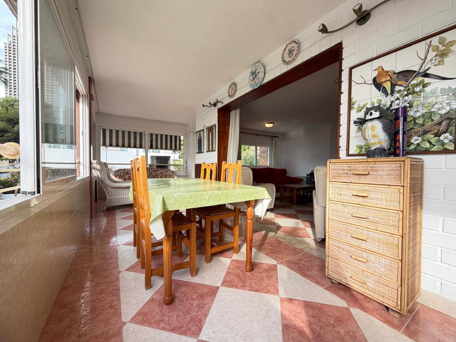 3 bedroom Apartment for sale in Benidorm with pool garage - € 598,000 (Ref: 10186710)