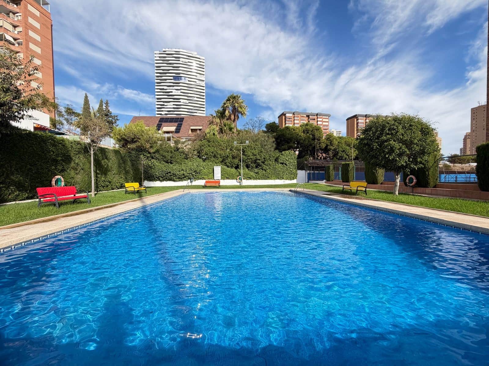 3 bedroom Apartment for sale in Benidorm with pool garage - € 598,000 (Ref: 10186710)