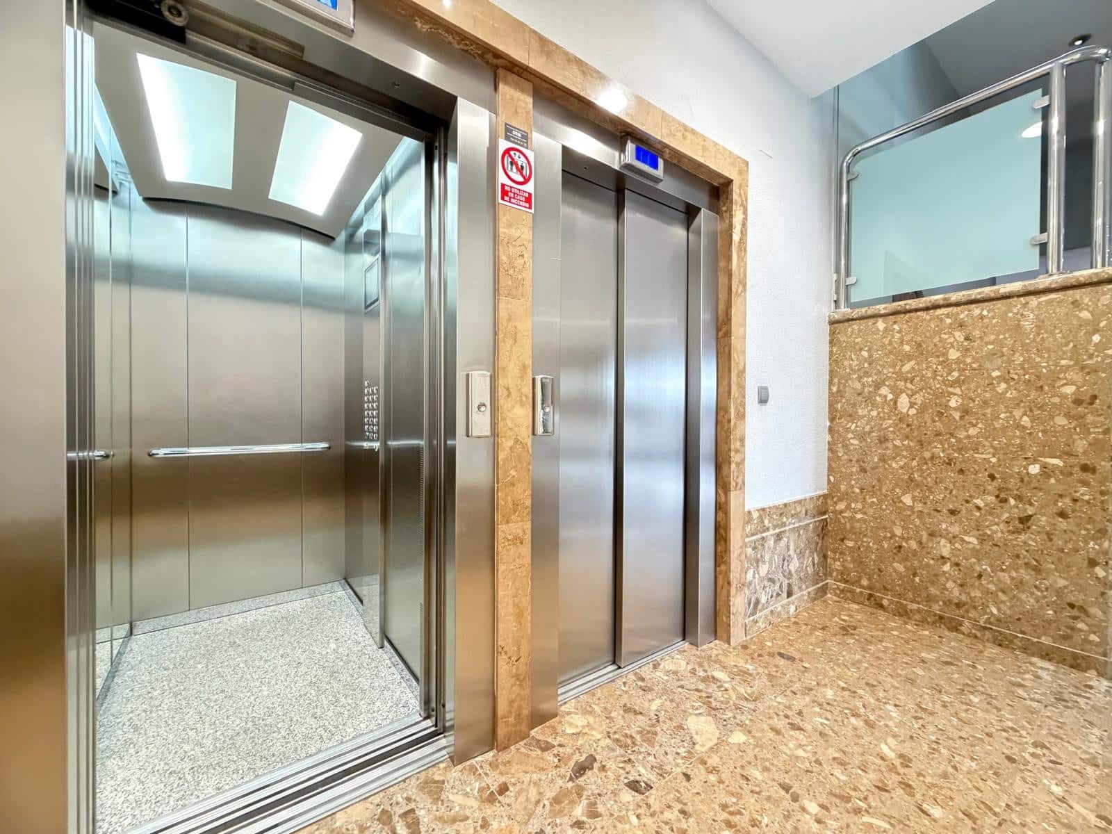 3 bedroom Apartment for sale in Benidorm with pool garage - € 598,000 (Ref: 10186710)