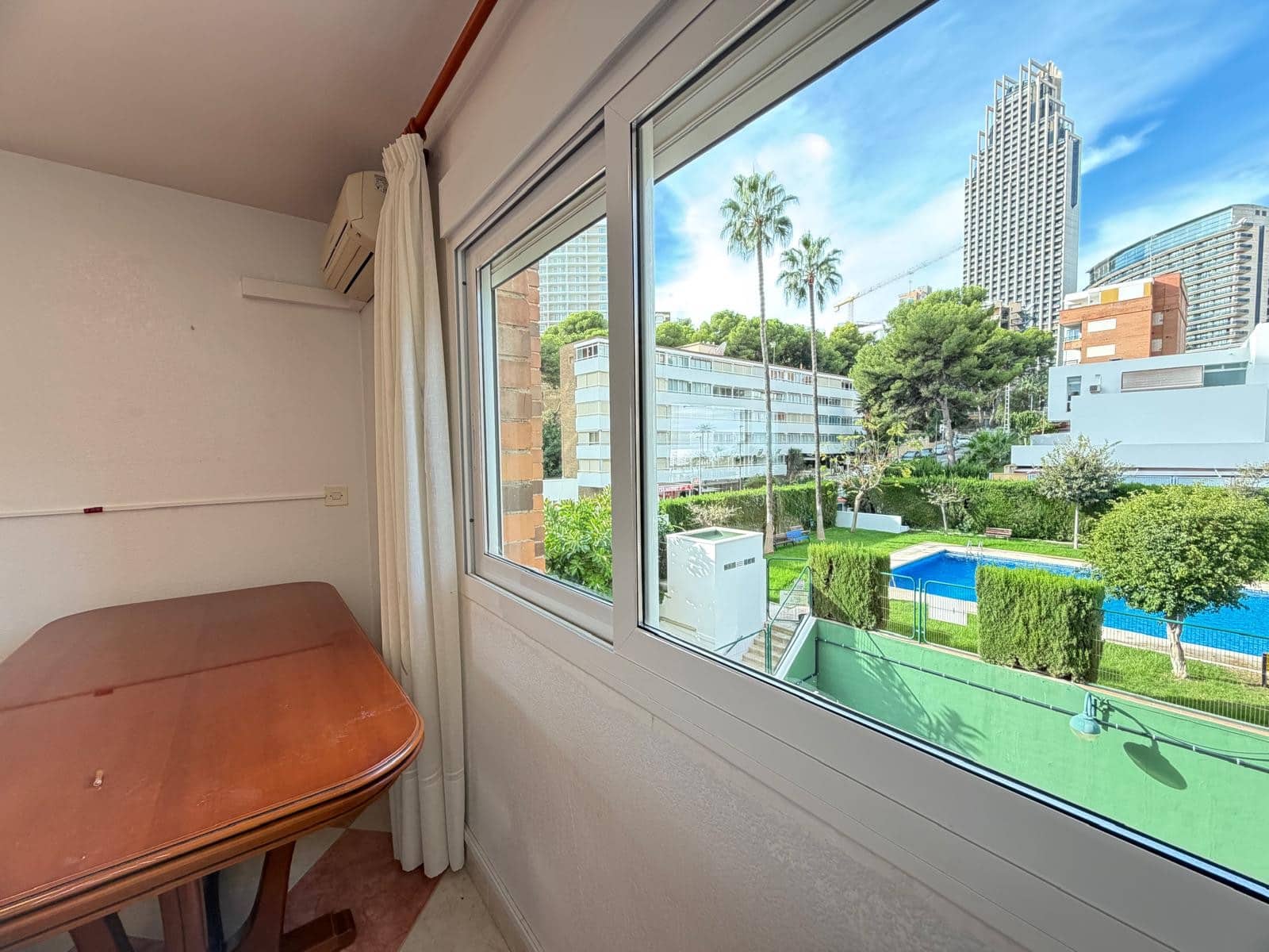 3 bedroom Apartment for sale in Benidorm with pool garage - € 598,000 (Ref: 10186710)