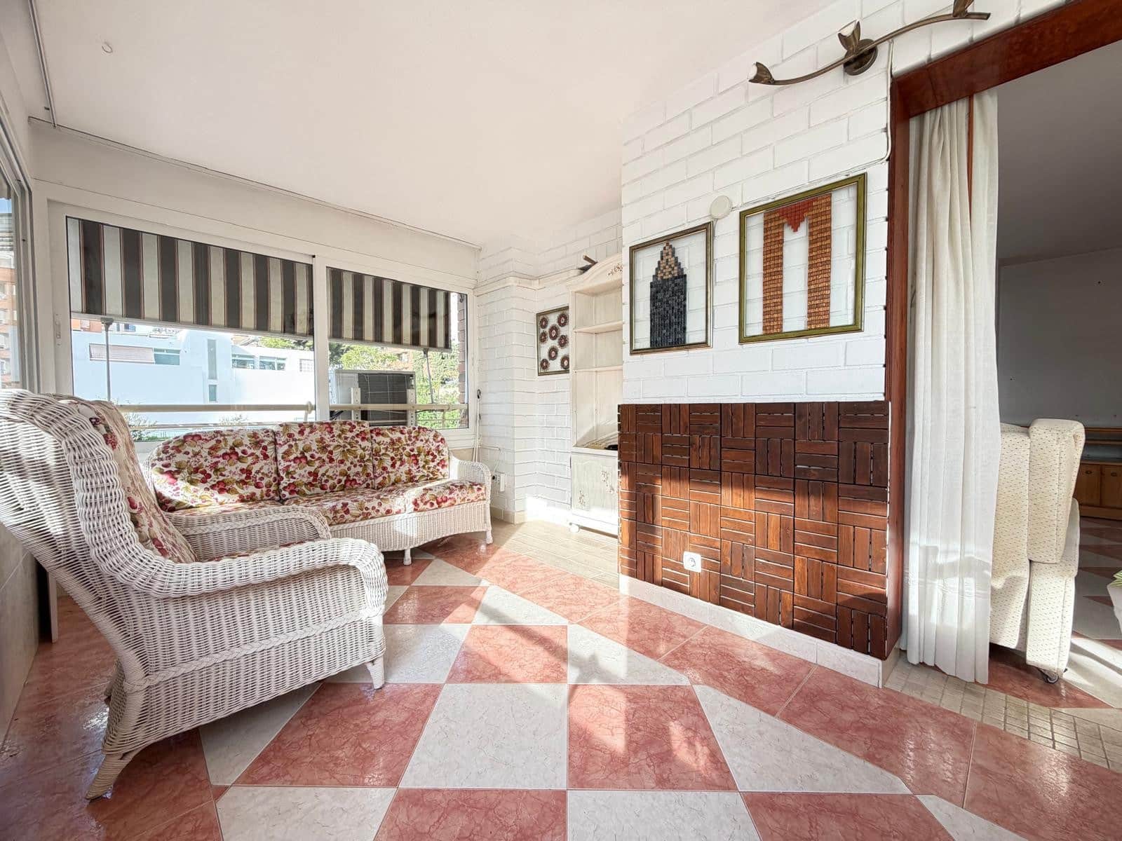3 bedroom Apartment for sale in Benidorm with pool garage - € 598,000 (Ref: 10186710)