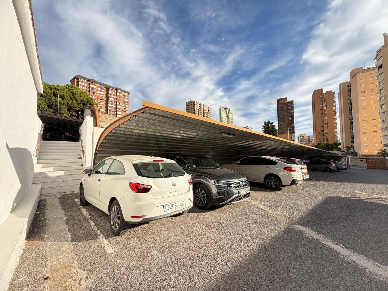 3 bedroom Apartment for sale in Benidorm with pool garage - € 598,000 (Ref: 10186710)