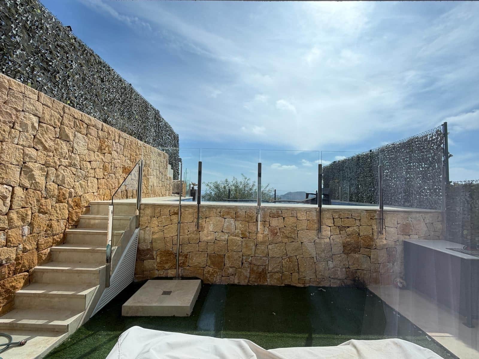 Apartamento de 4 habitaciones en Benidorm en venta con piscina garaje - 580.000 € (Ref: 8931521)