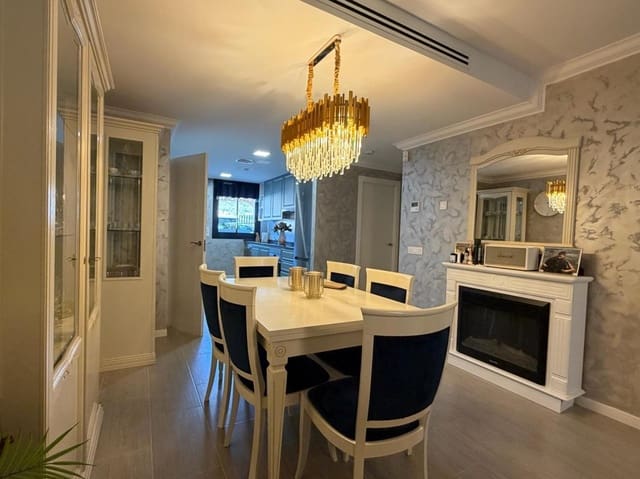 4 sypialnia Apartament na sprzedaż w Benidorm z basenem garażem - 580 000 € (Ref: 8931521)