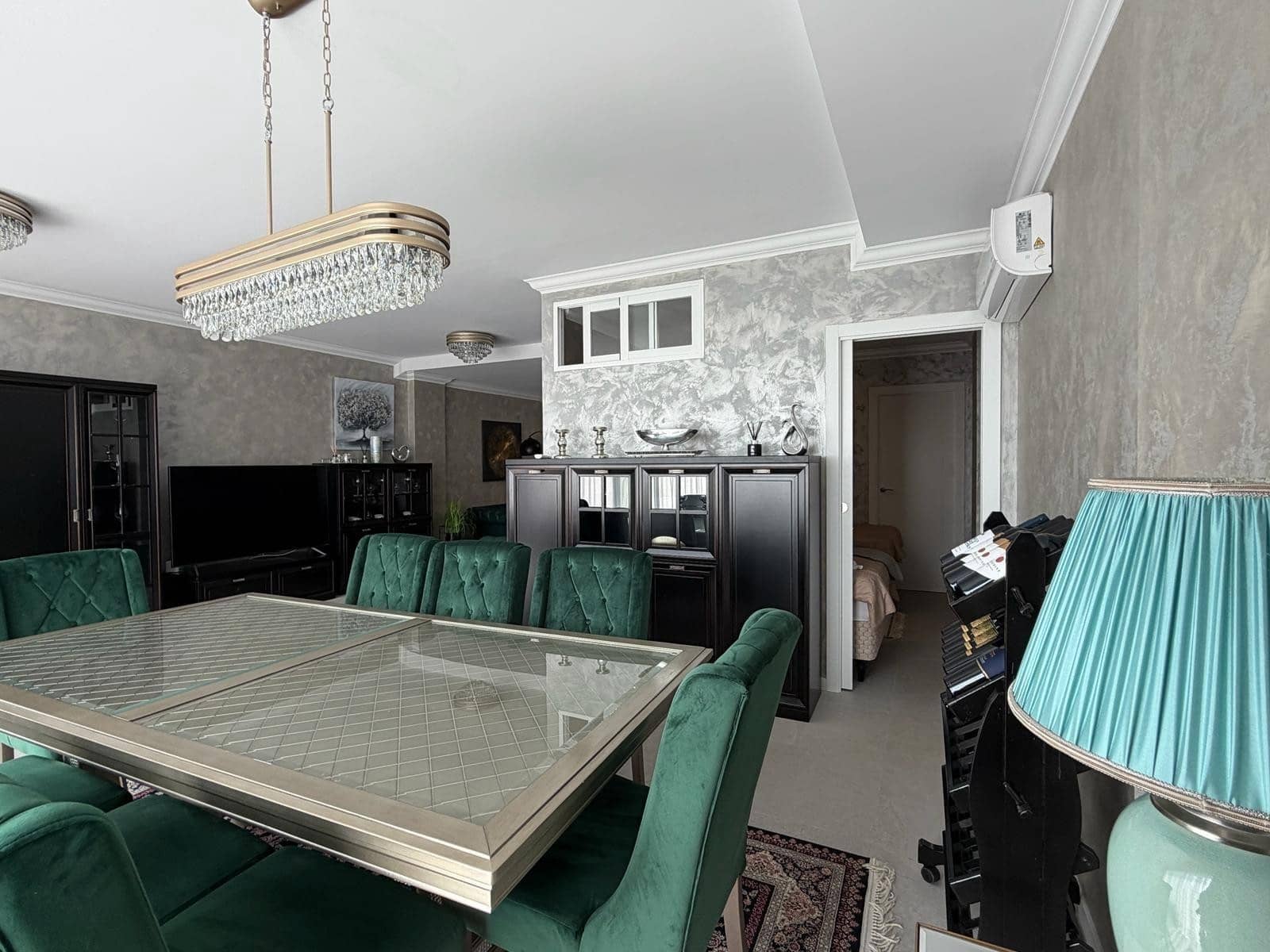 4 sypialnia Apartament na sprzedaż w Benidorm z basenem garażem - 580 000 € (Ref: 8931521)