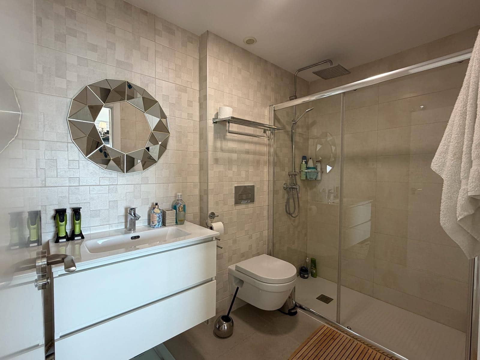 4 sypialnia Apartament na sprzedaż w Benidorm z basenem garażem - 580 000 € (Ref: 8931521)