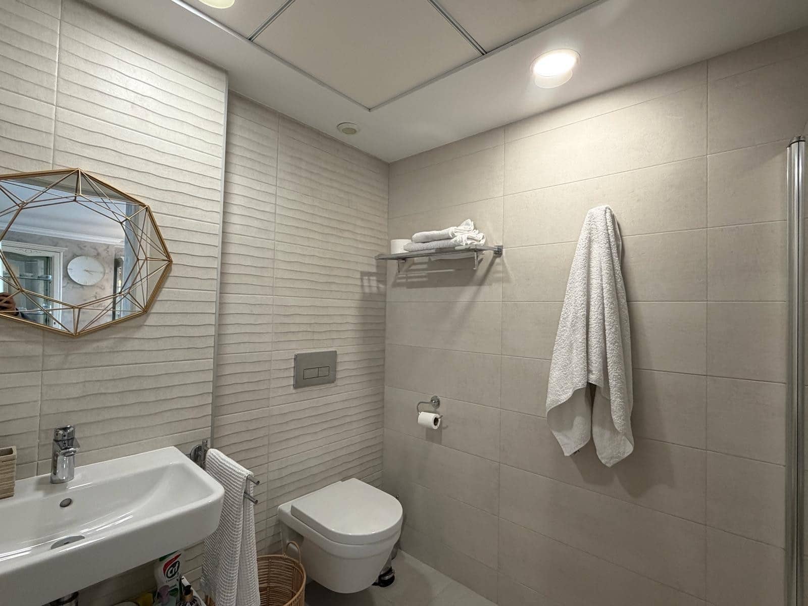 4 sypialnia Apartament na sprzedaż w Benidorm z basenem garażem - 580 000 € (Ref: 8931521)