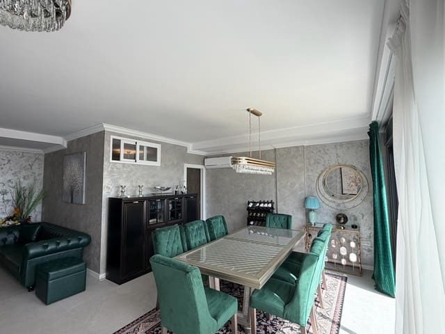 4 sypialnia Apartament na sprzedaż w Benidorm z basenem garażem - 580 000 € (Ref: 8931521)