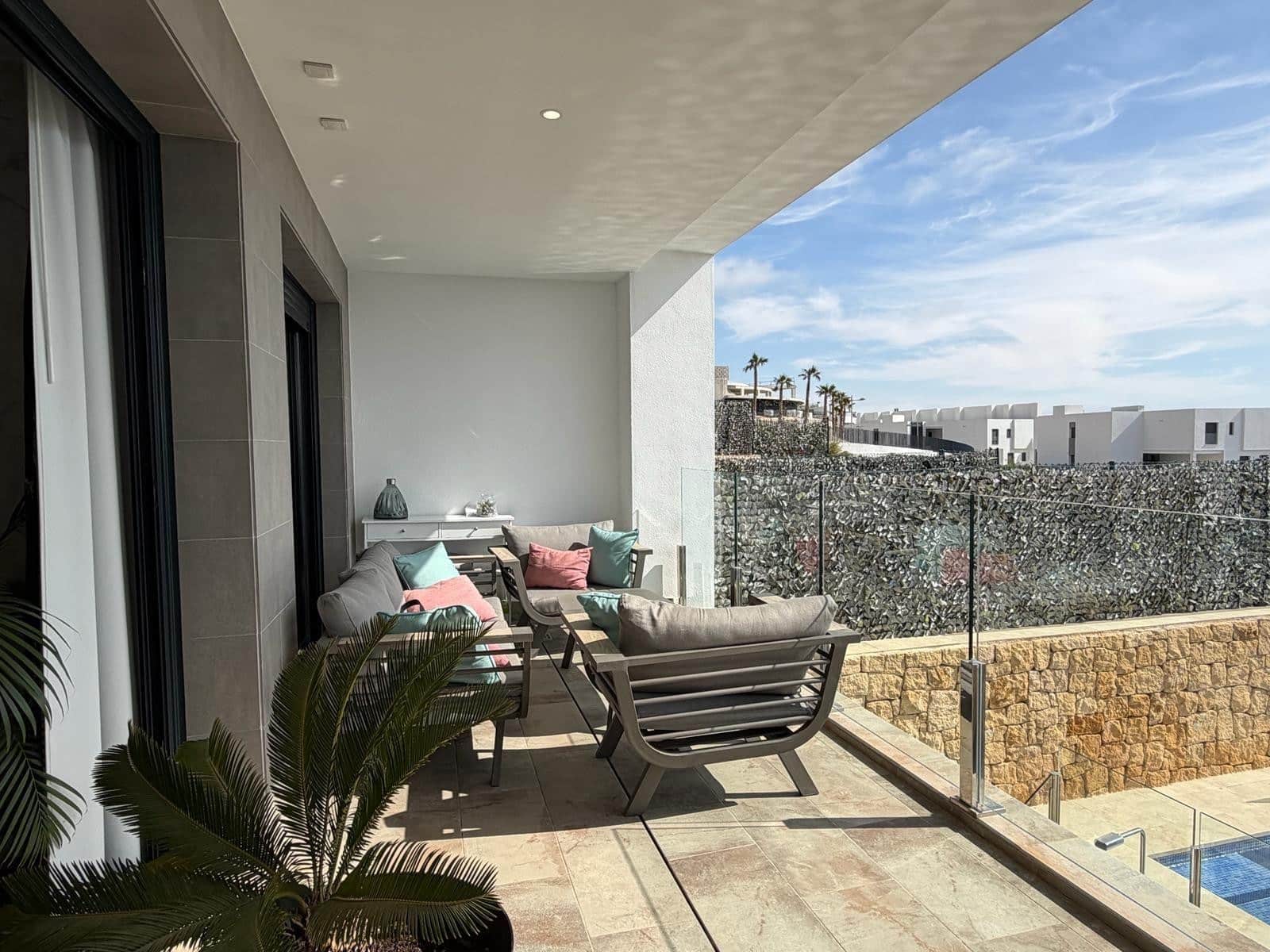 4 sypialnia Apartament na sprzedaż w Benidorm z basenem garażem - 580 000 € (Ref: 8931521)