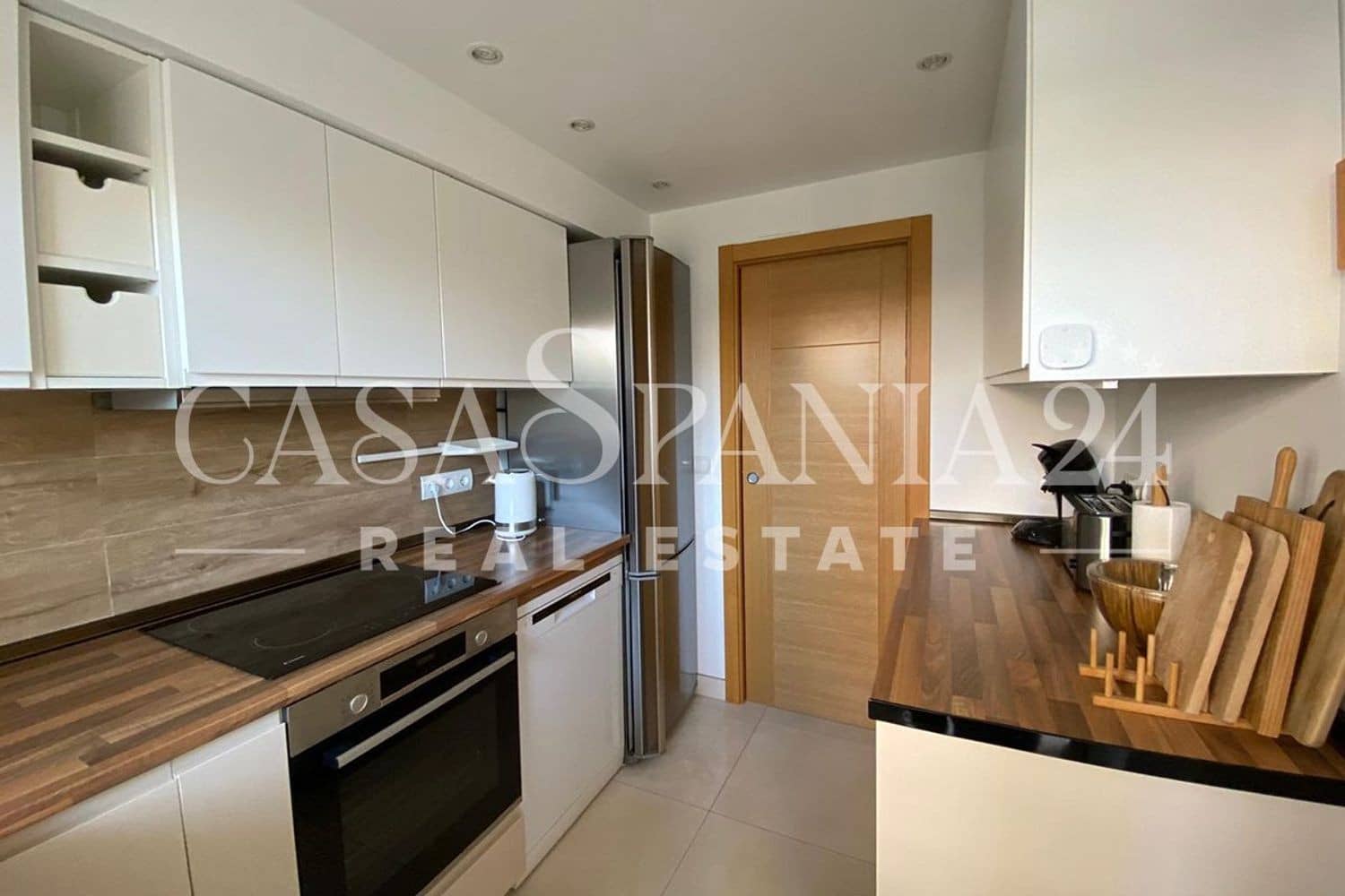 2 soverom Leilighet til salgs i Benidorm med svømmebasseng garasje - € 274 000 (Ref: 8941942)