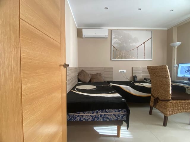 2 soverom Leilighet til salgs i Playa Poniente, Benidorm med svømmebasseng garasje - € 274 000 (Ref: 8941942)