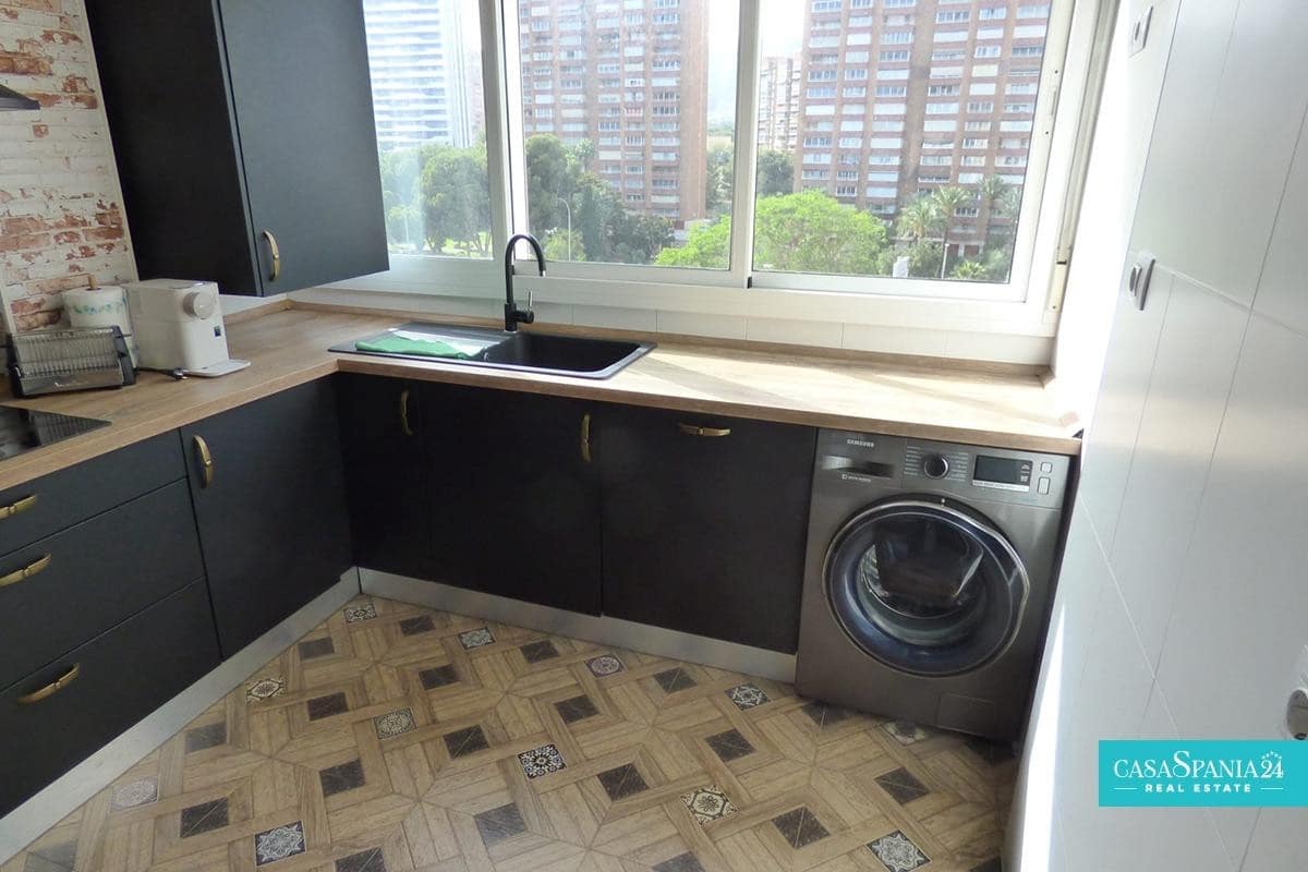 Apartamento de 3 habitaciones en Benidorm en venta con garaje - 399.000 € (Ref: 9000339)