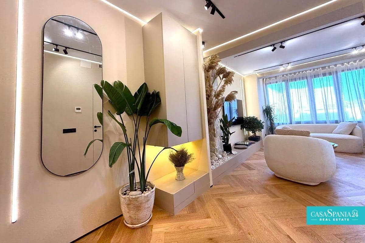 3 bedroom Flat for sale in Alicante / Alacant city - € 620,000 (Ref: 9002263)