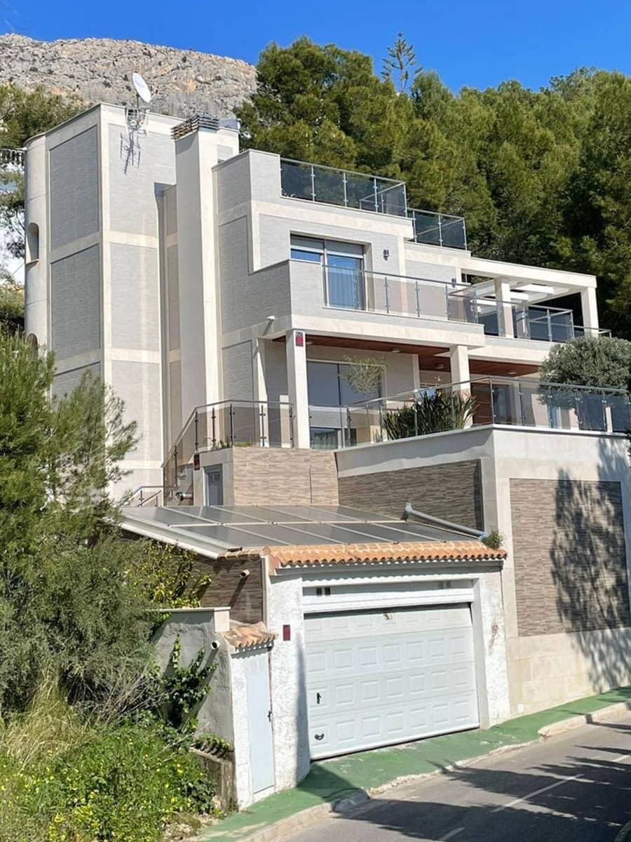 5 soverom Villa til salgs i Altea med svømmebasseng - € 1 350 000 (Ref: 9002266)