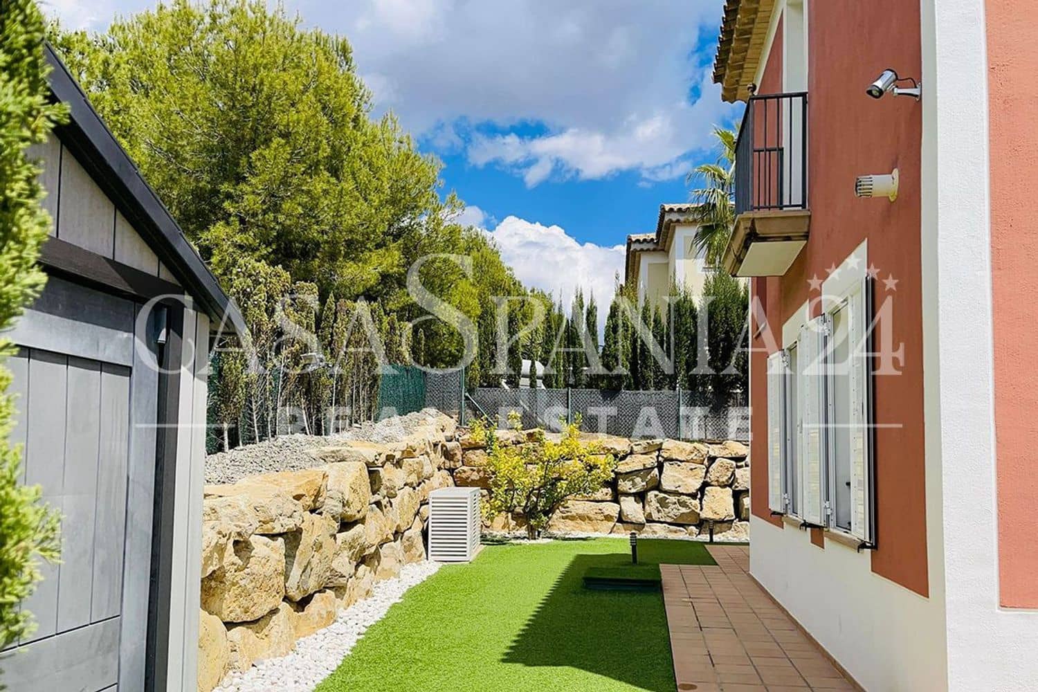 4 Zimmer Villa zu verkaufen in Finestrat mit Pool - 810.000 € (Ref: 9002272)