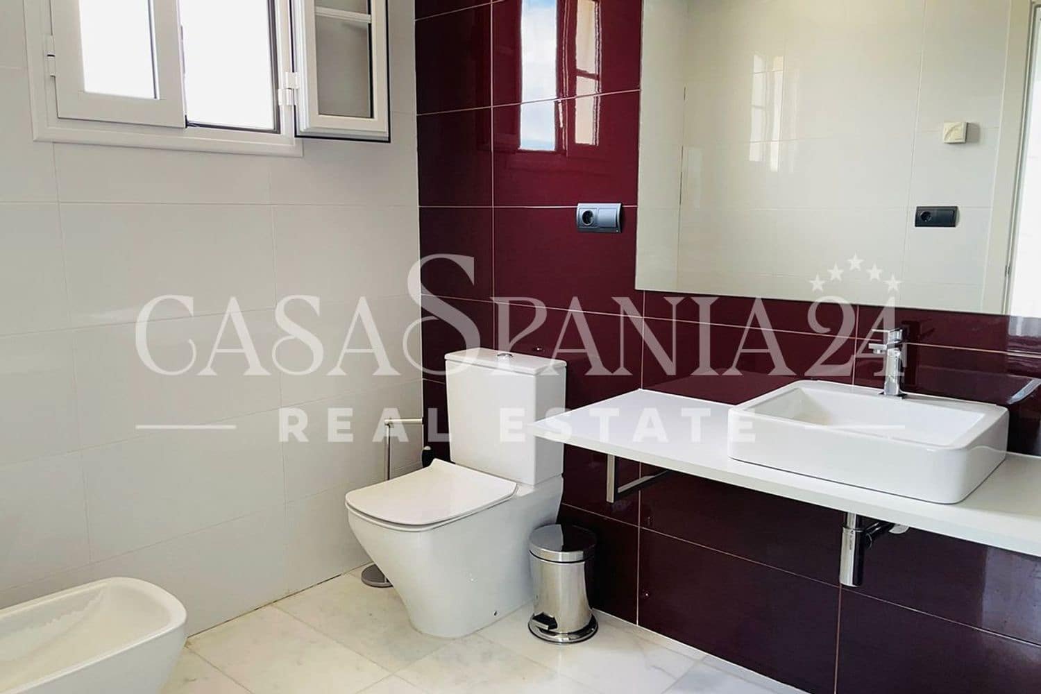 4 Zimmer Villa zu verkaufen in Finestrat mit Pool - 810.000 € (Ref: 9002272)