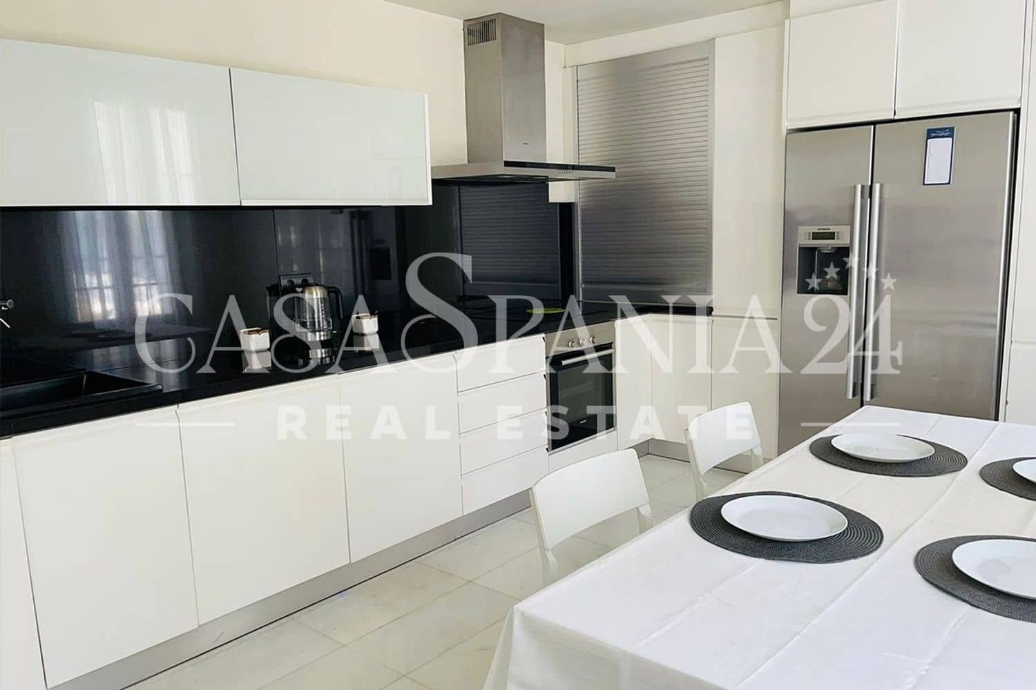 4 Zimmer Villa zu verkaufen in Finestrat mit Pool - 810.000 € (Ref: 9002272)