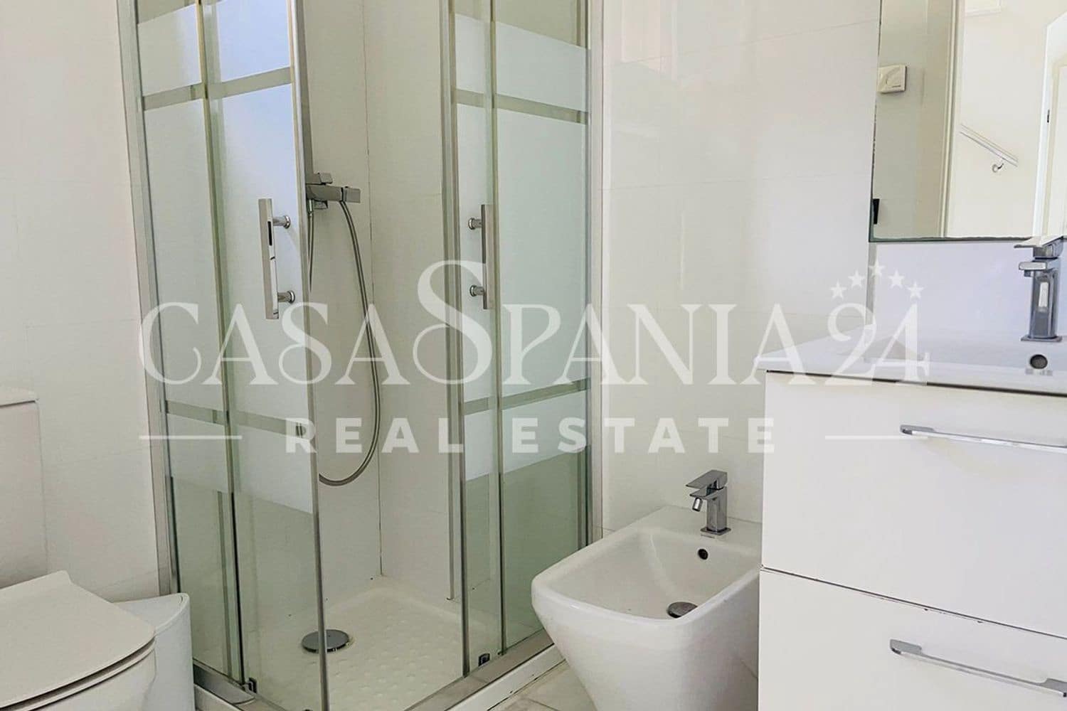 4 Zimmer Villa zu verkaufen in Finestrat mit Pool - 810.000 € (Ref: 9002272)