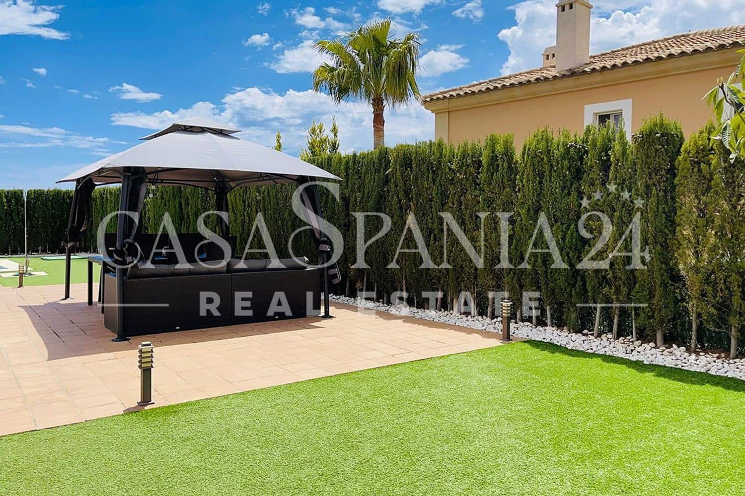 4 Zimmer Villa zu verkaufen in Finestrat mit Pool - 810.000 € (Ref: 9002272)