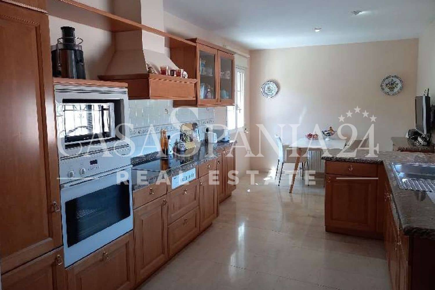 4 soveværelse Villa til salg i Albir med swimmingpool garage - € 665.000 (Ref: 9002273)