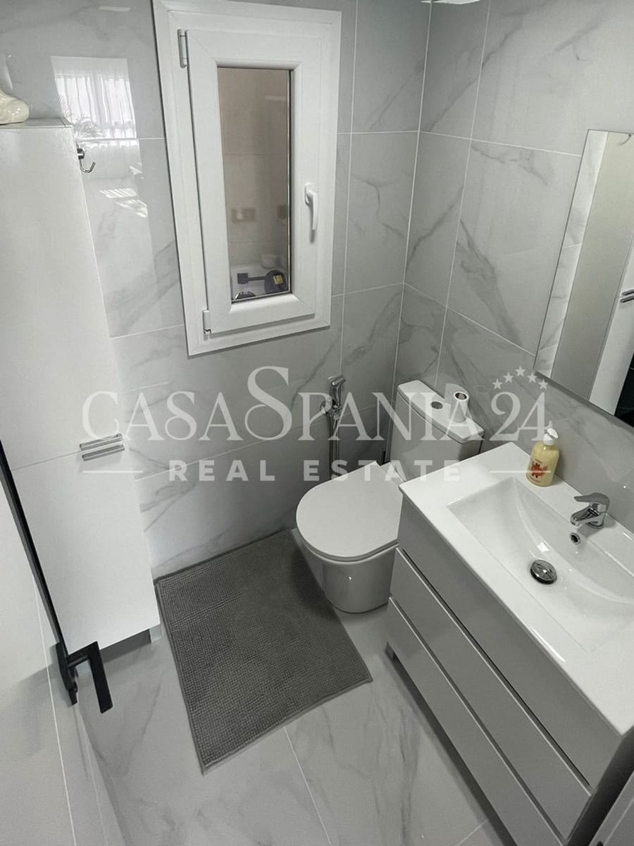 2 soverom Leilighet til salgs i Benidorm med svømmebasseng garasje - € 390 000 (Ref: 9002274)