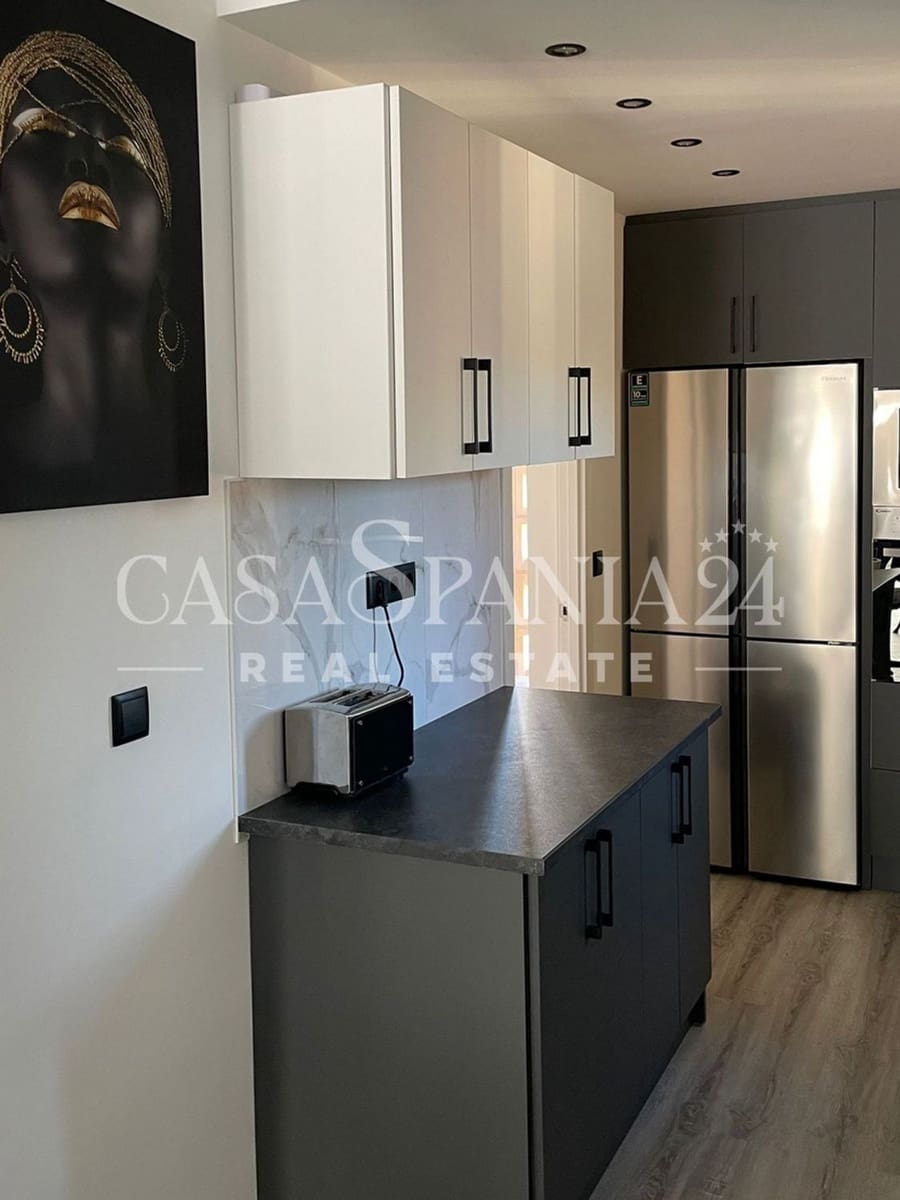 2 soverom Leilighet til salgs i Benidorm med svømmebasseng garasje - € 390 000 (Ref: 9002274)