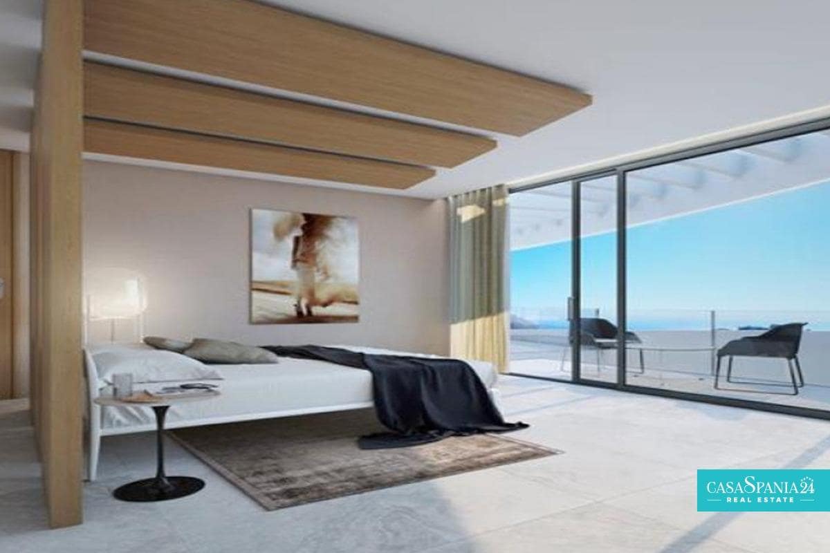 4 bedroom Villa for sale in Altea with pool garage - € 2,150,000 (Ref: 9002275)