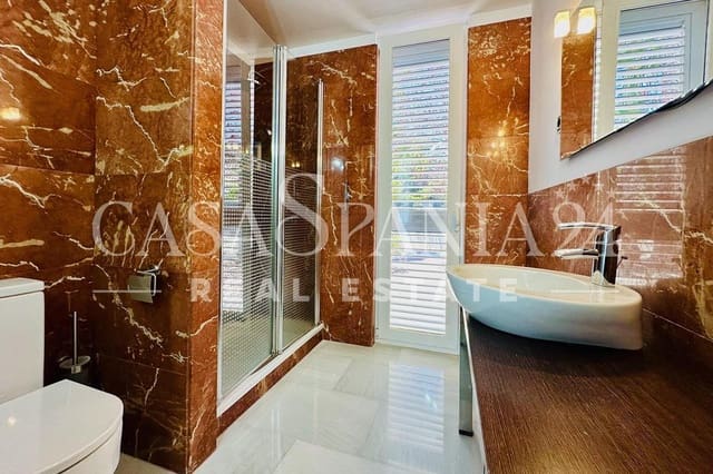 Chalet de 2 habitaciones en La Nucia en venta - 655.000 € (Ref: 9002283)