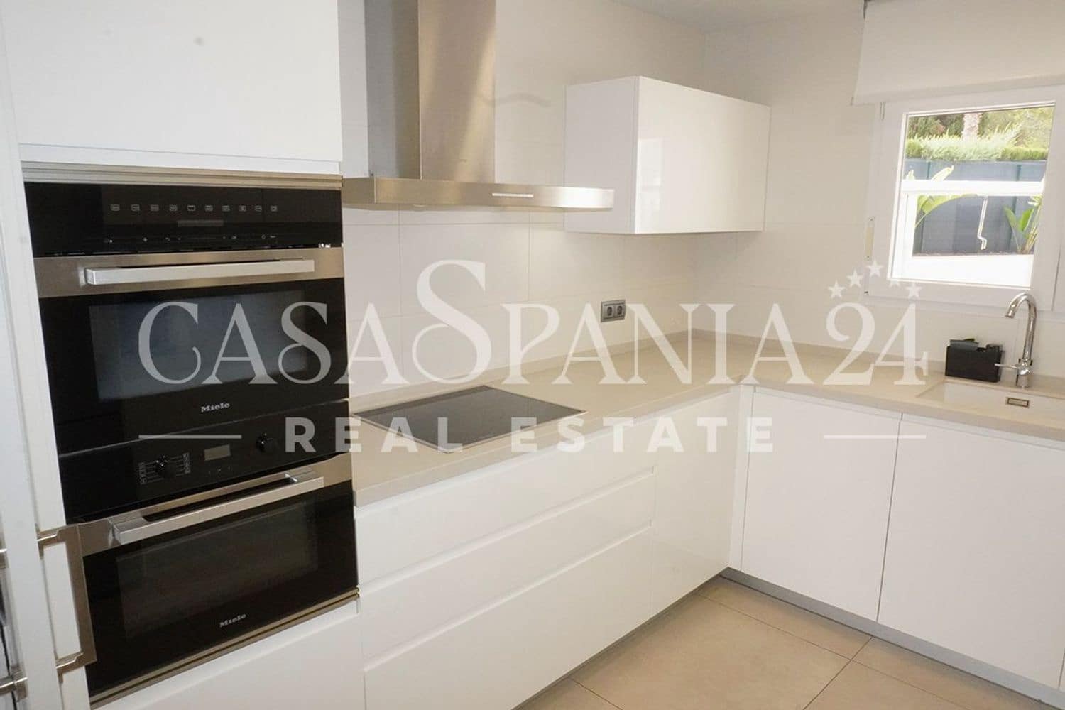 4 chambre Villa/Maison à vendre à Alfaz del Pi / L'Alfas del Pi avec piscine - 975 000 € (Ref: 9002285)