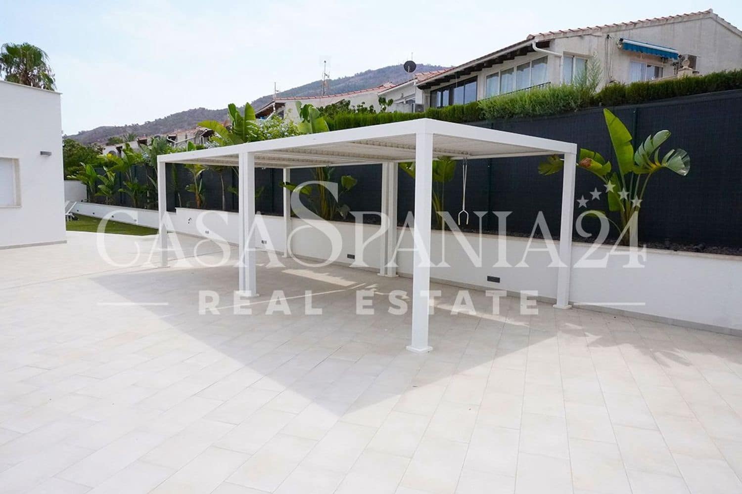 4 chambre Villa/Maison à vendre à Alfaz del Pi / L'Alfas del Pi avec piscine - 975 000 € (Ref: 9002285)