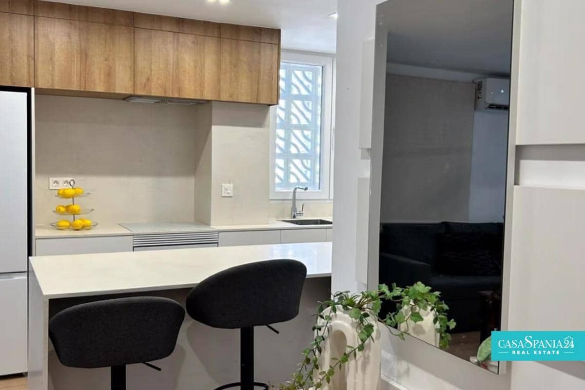 2 bedroom Apartment for sale in Benidorm - € 263,000 (Ref: 9002287)