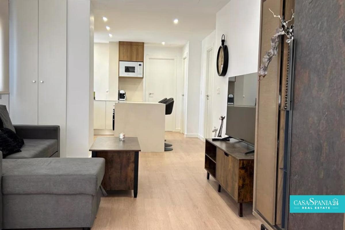 2 bedroom Apartment for sale in Benidorm - € 263,000 (Ref: 9002287)